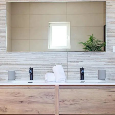 Bambou I Piscine Sauna Hammam 15 Pers Villa Beauvoir-de-Marc