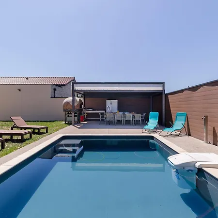 Bambou I Piscine Sauna Hammam 15 Pers
